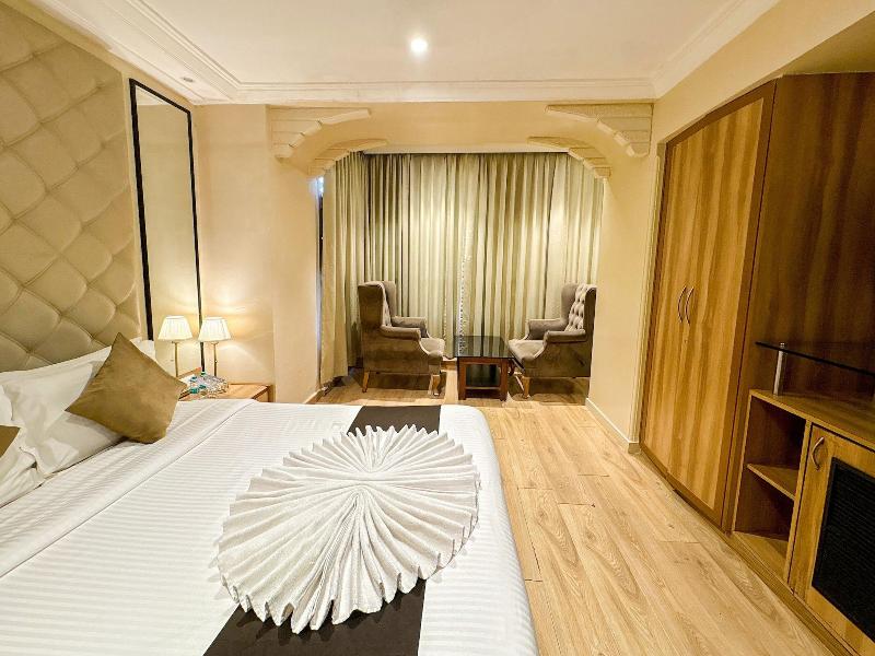 Gulf Hotel image