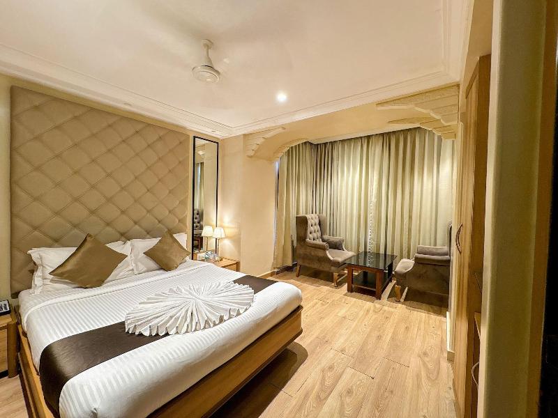 Gulf Hotel image