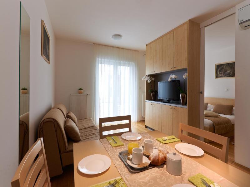 Postojna Cave Rooms & Apartments Proteus image
