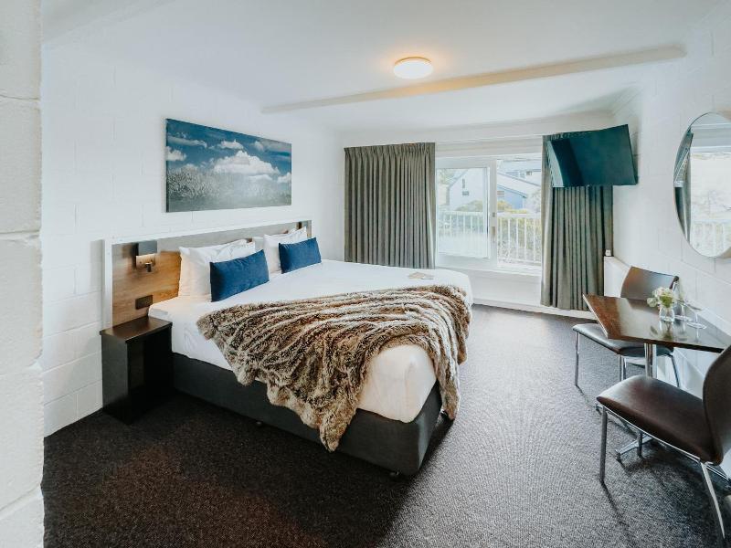 Falls Creek Hotel
