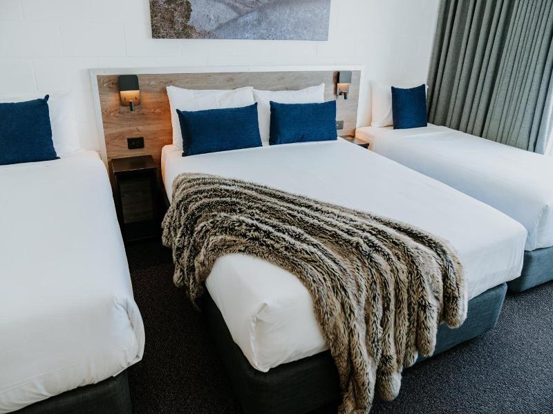 Falls Creek Hotel