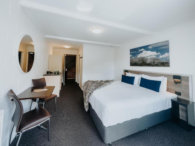 Falls Creek Hotel