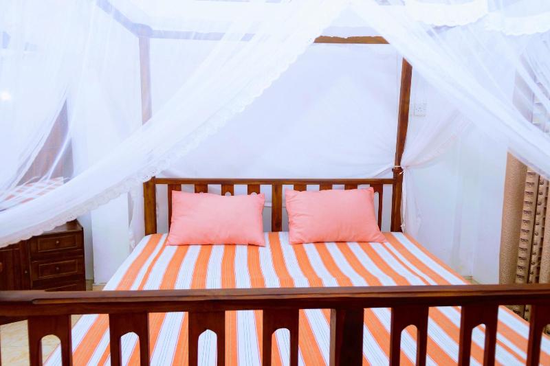 Wayside Guest image