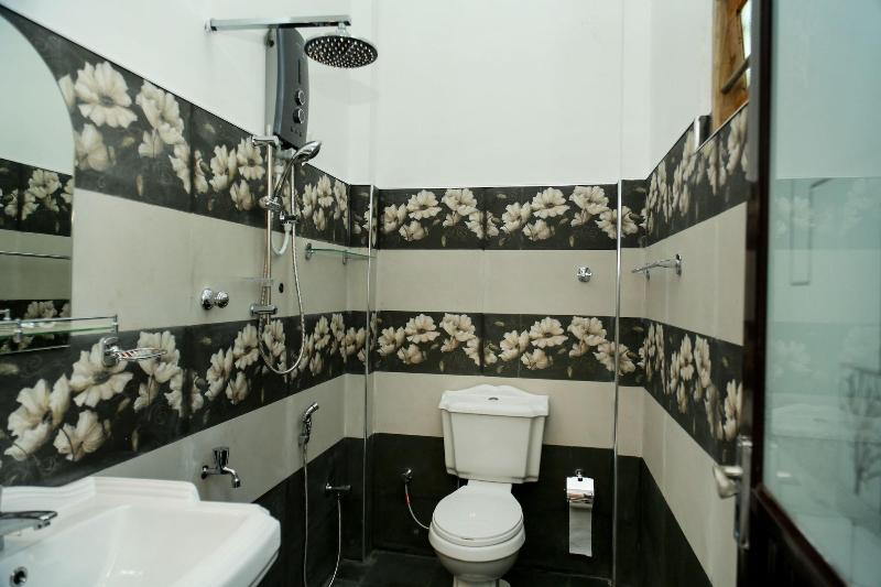 Wayside Guest image
