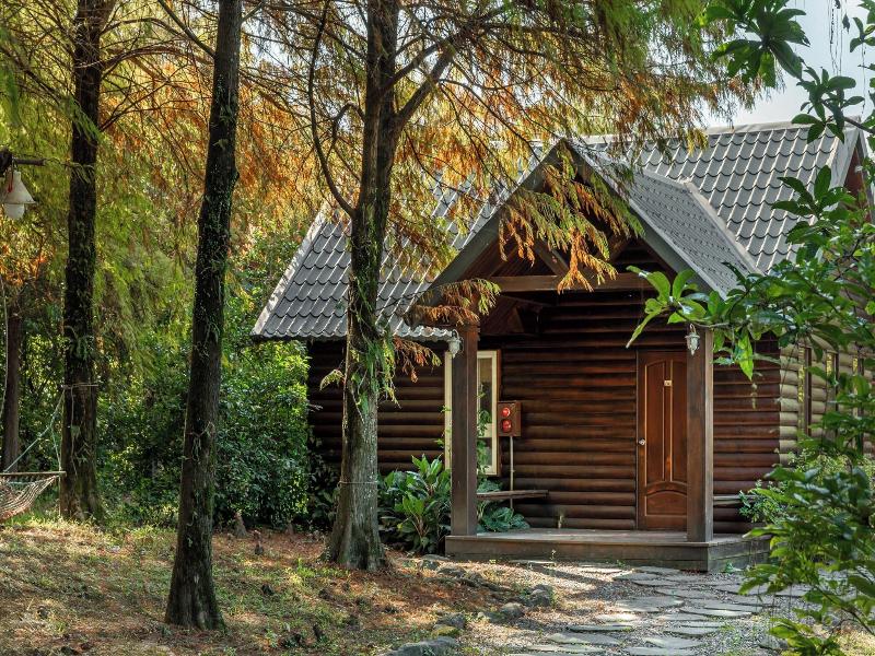 Green Forest Villa image