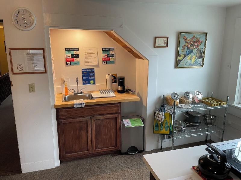 Portland International Guesthouse image