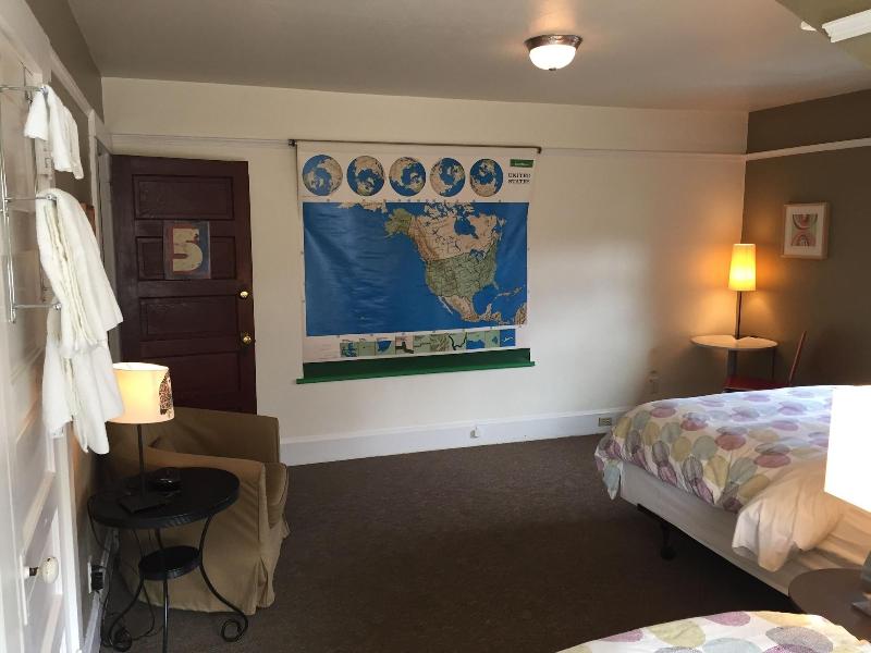 Portland International Guesthouse image