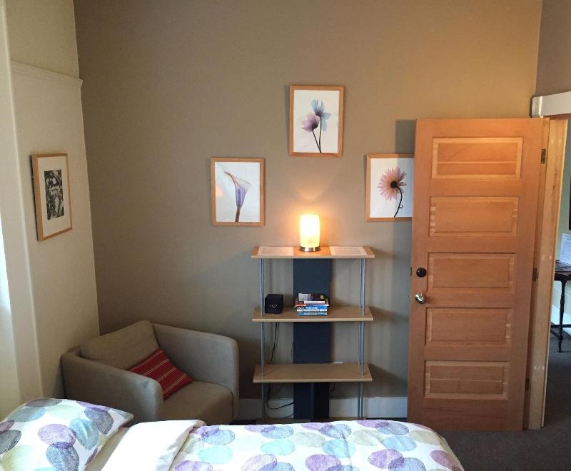 Portland International Guesthouse image