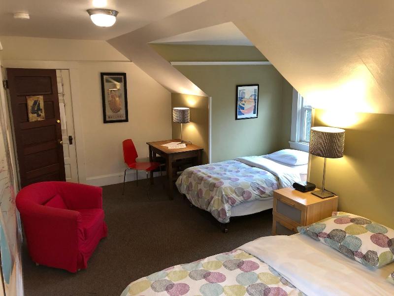 Portland International Guesthouse image