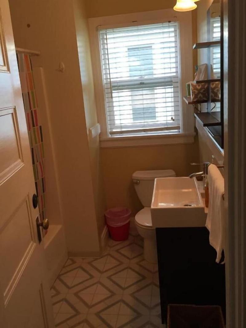Portland International Guesthouse image