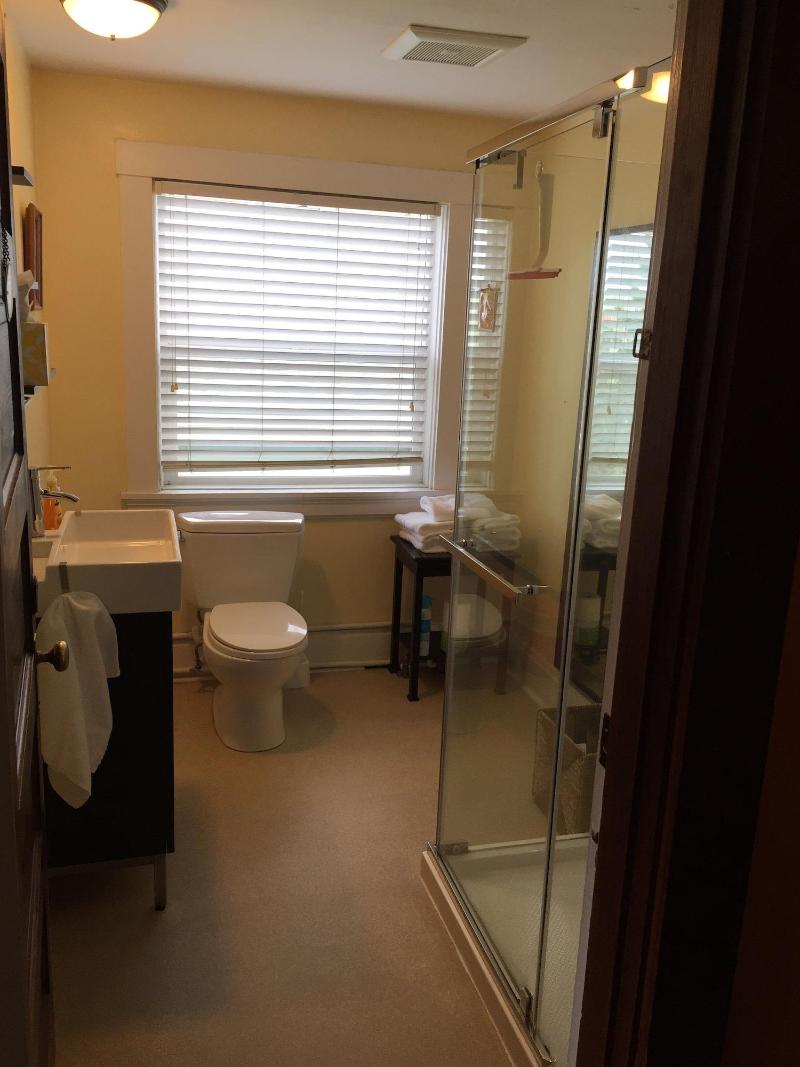 Portland International Guesthouse image