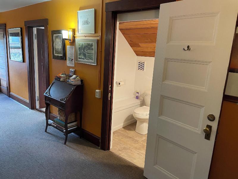 Portland International Guesthouse image
