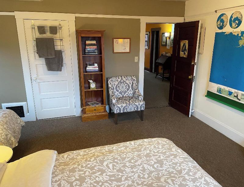 Portland International Guesthouse image