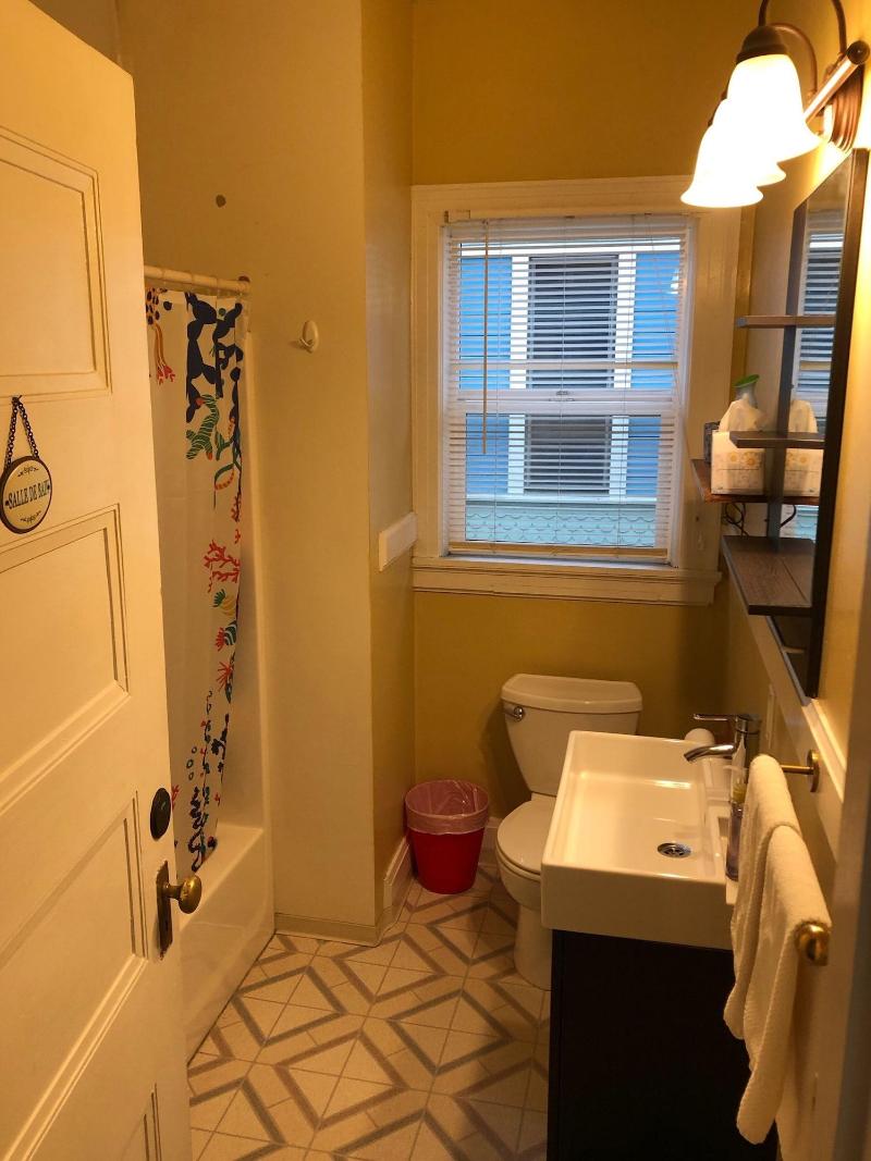 Portland International Guesthouse image