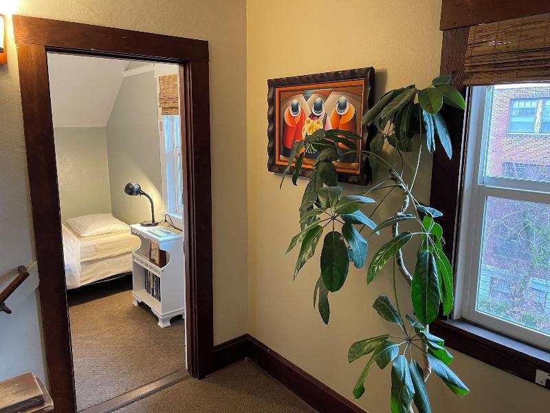 Portland International Guesthouse image