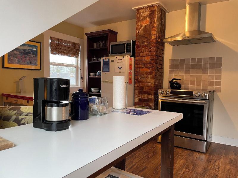 Portland International Guesthouse image