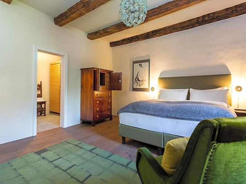Goldenstern Townhouse image