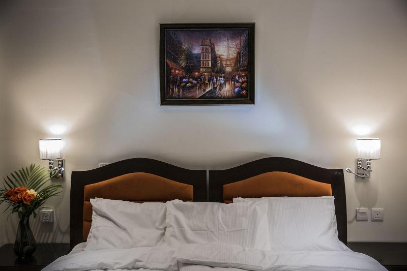 Naylover Hotel Suites image
