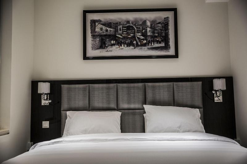 Naylover Hotel Suites image