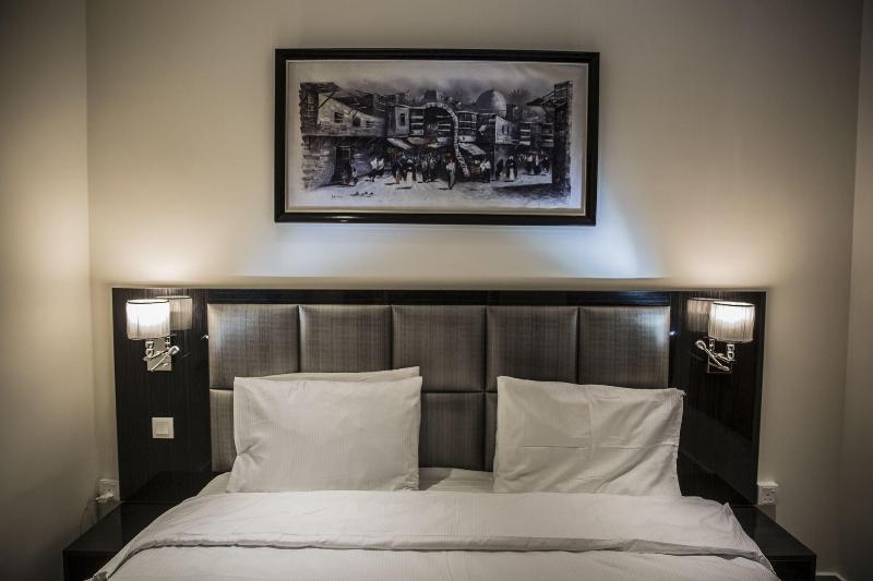 Naylover Hotel Suites image