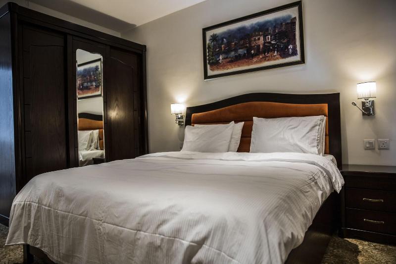 Naylover Hotel Suites image