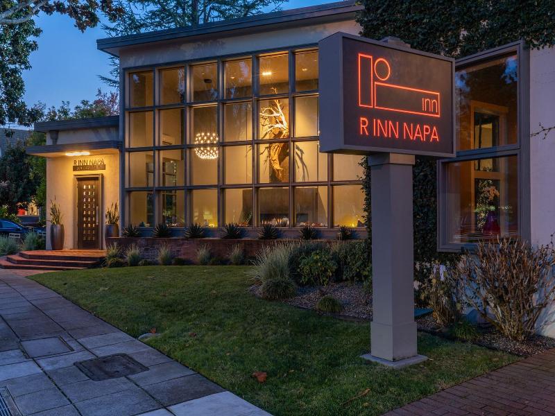 R Inn Napa image