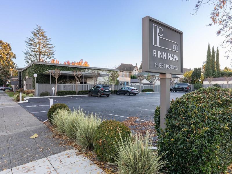 R Inn Napa image