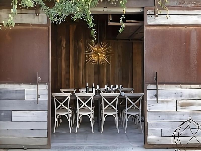 R Inn Napa image