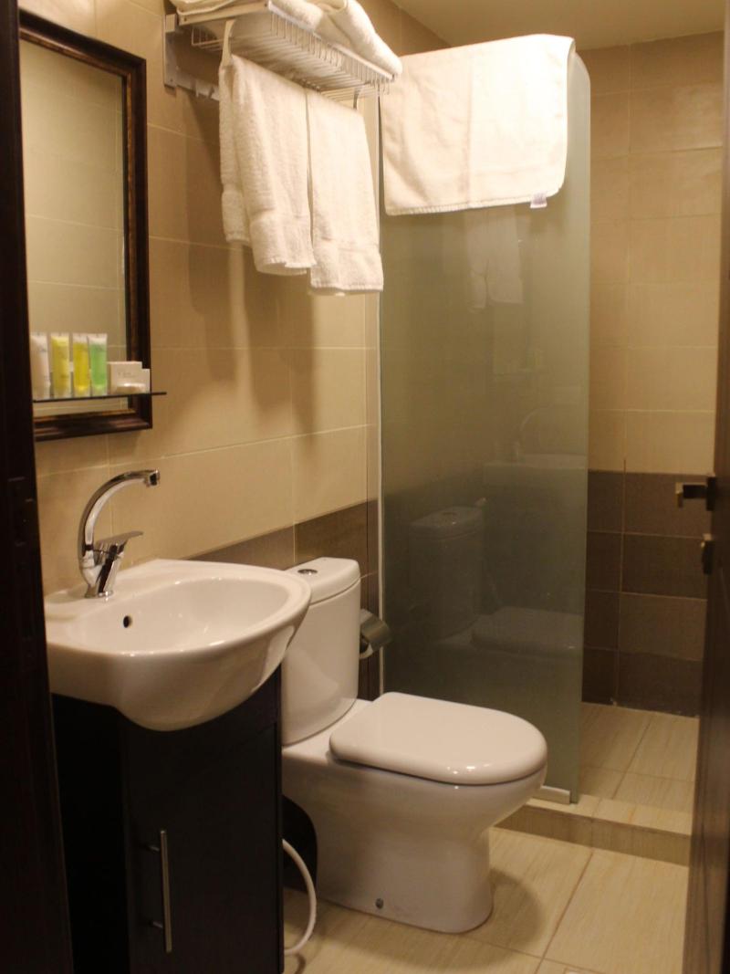 Shaqilath Hotel image