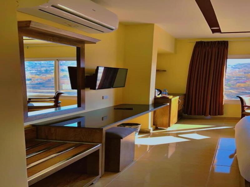 Shaqilath Hotel image