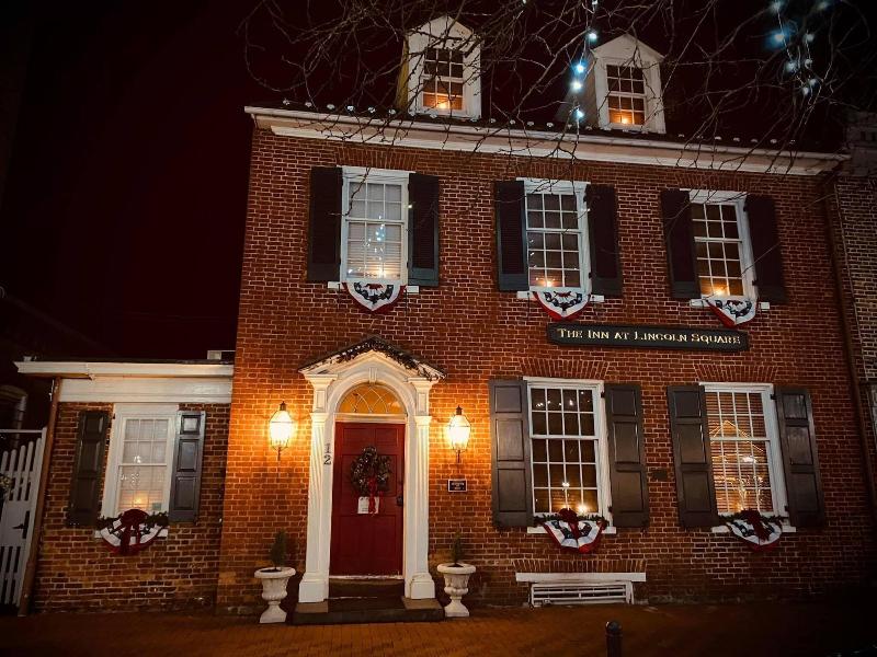 Inn At Lincoln Square image