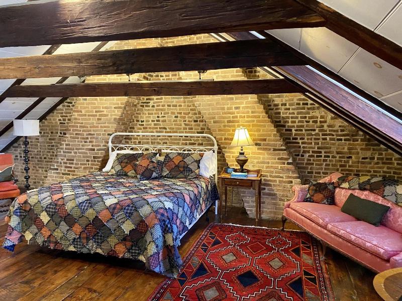 Inn At Lincoln Square image