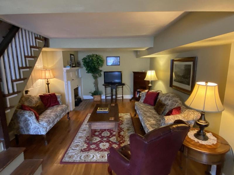 Inn At Lincoln Square image