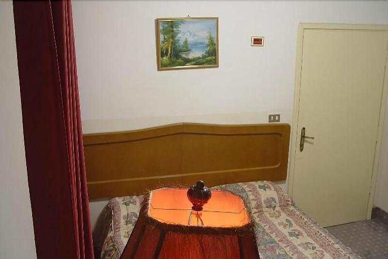 Valentine Inn image