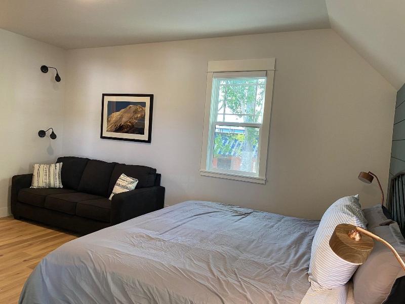 Eastside Guesthouse image
