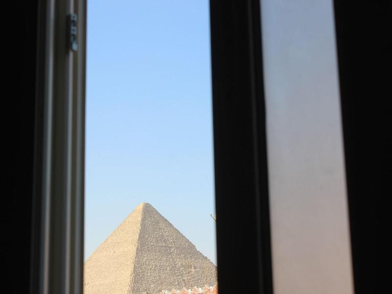 Royal Pyramids Inn image