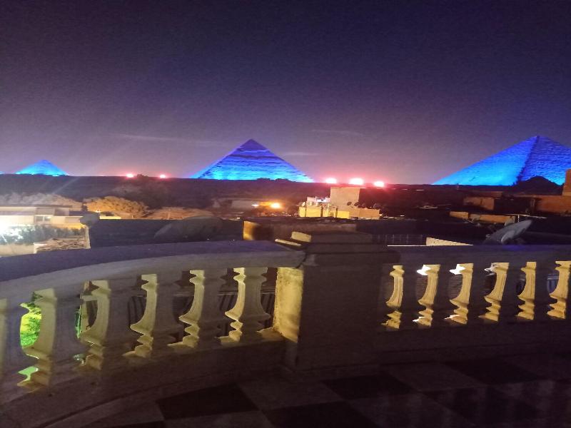 Royal Pyramids Inn image