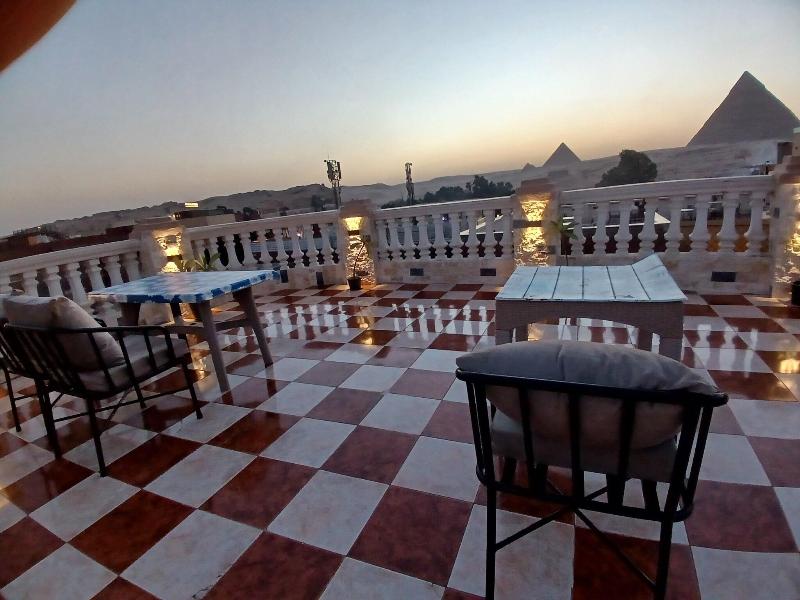 Royal Pyramids Inn image