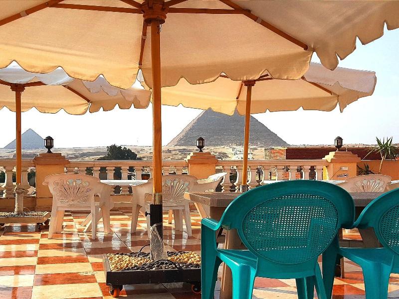 Royal Pyramids Inn image
