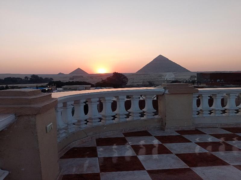Royal Pyramids Inn image
