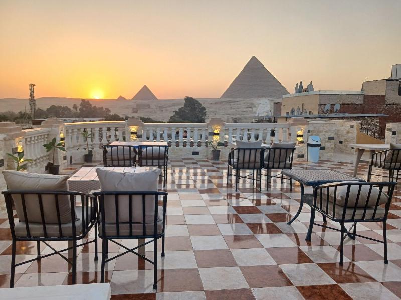 Royal Pyramids Inn image