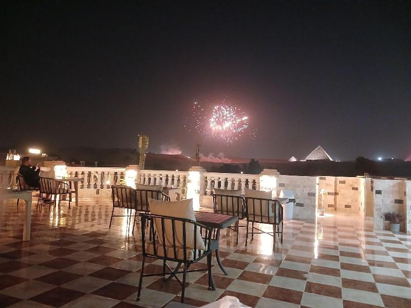 Royal Pyramids Inn image