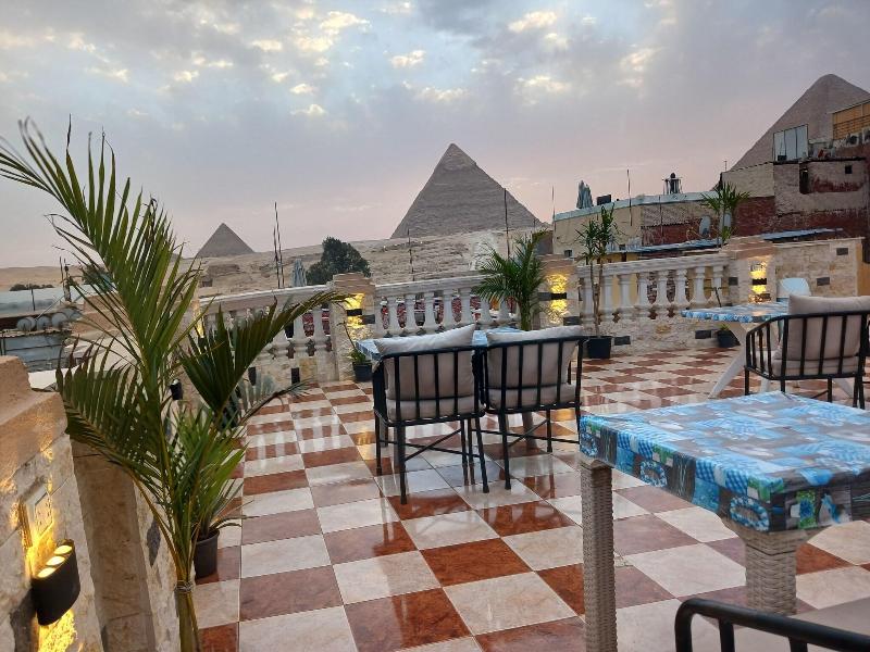 Royal Pyramids Inn image