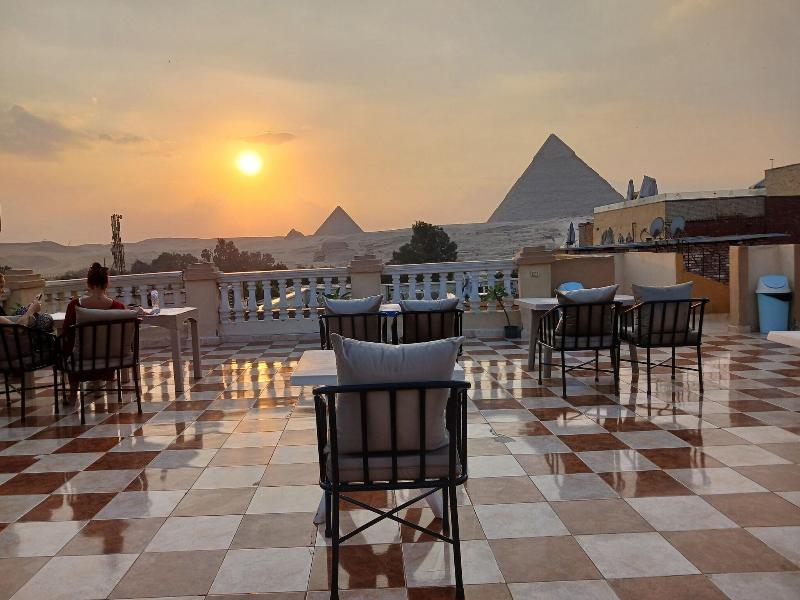 Royal Pyramids Inn image