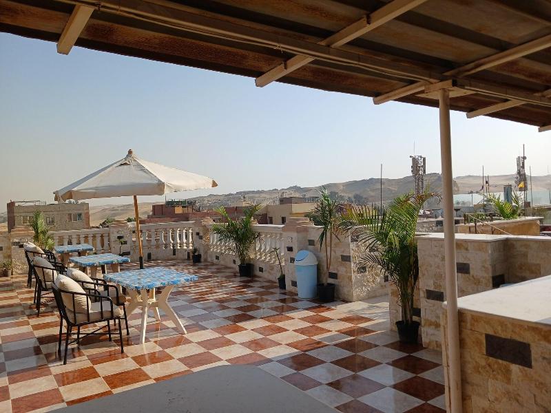 Royal Pyramids Inn image