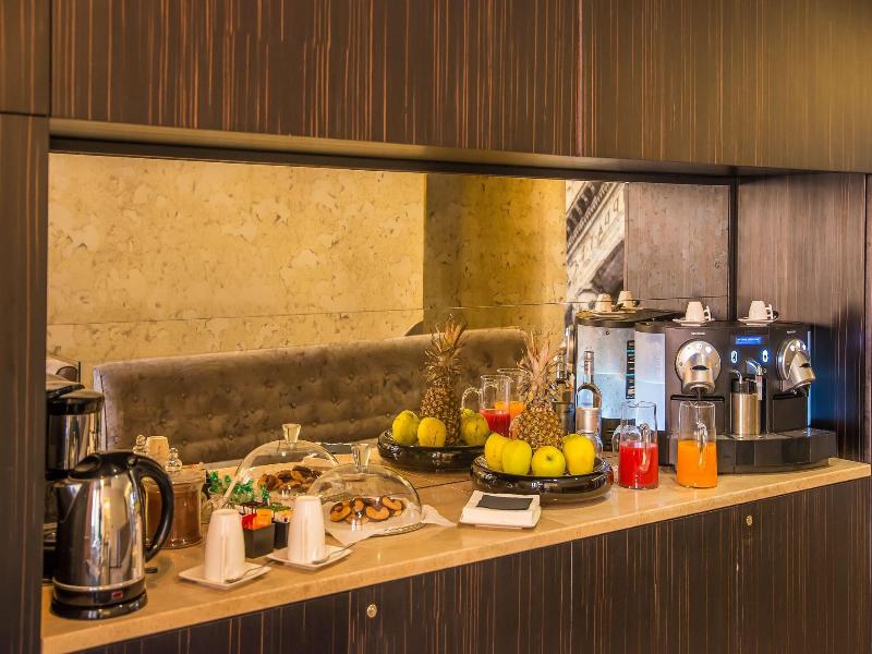 Campo Marzio Luxury Suites image