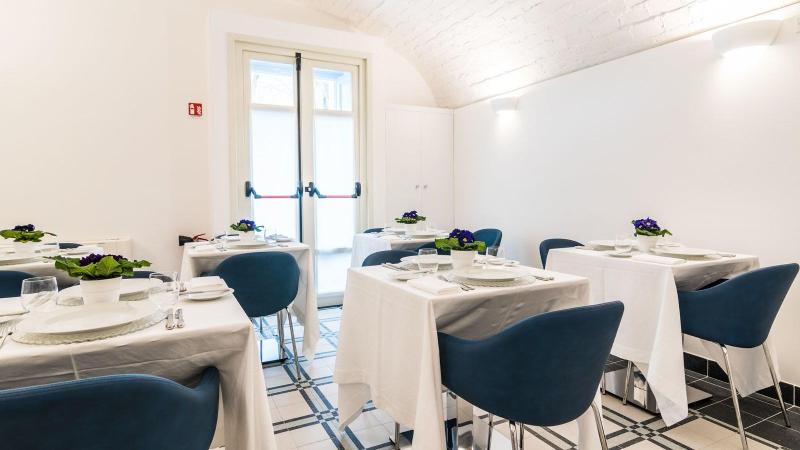 Cafe Bleu Relais image