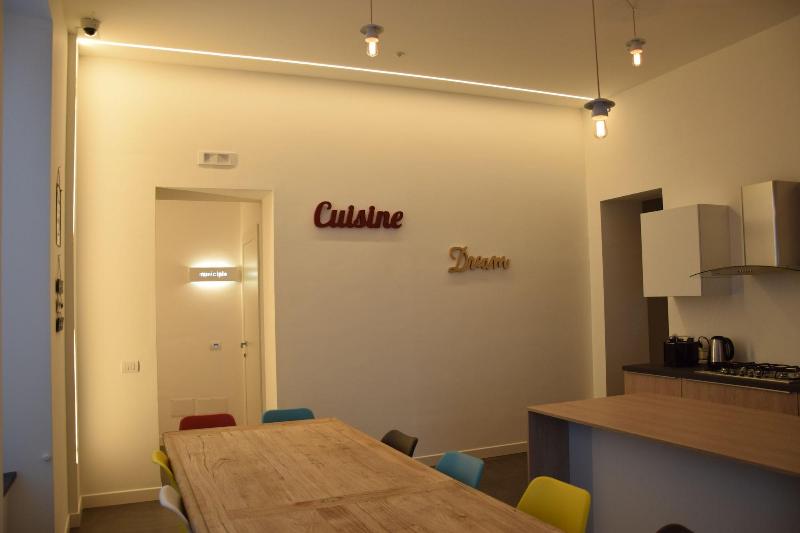 Napoli Squares Suites image