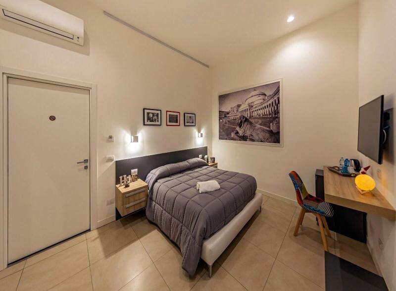 Napoli Squares Suites image