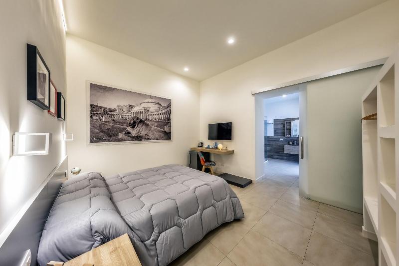 Napoli Squares Suites image